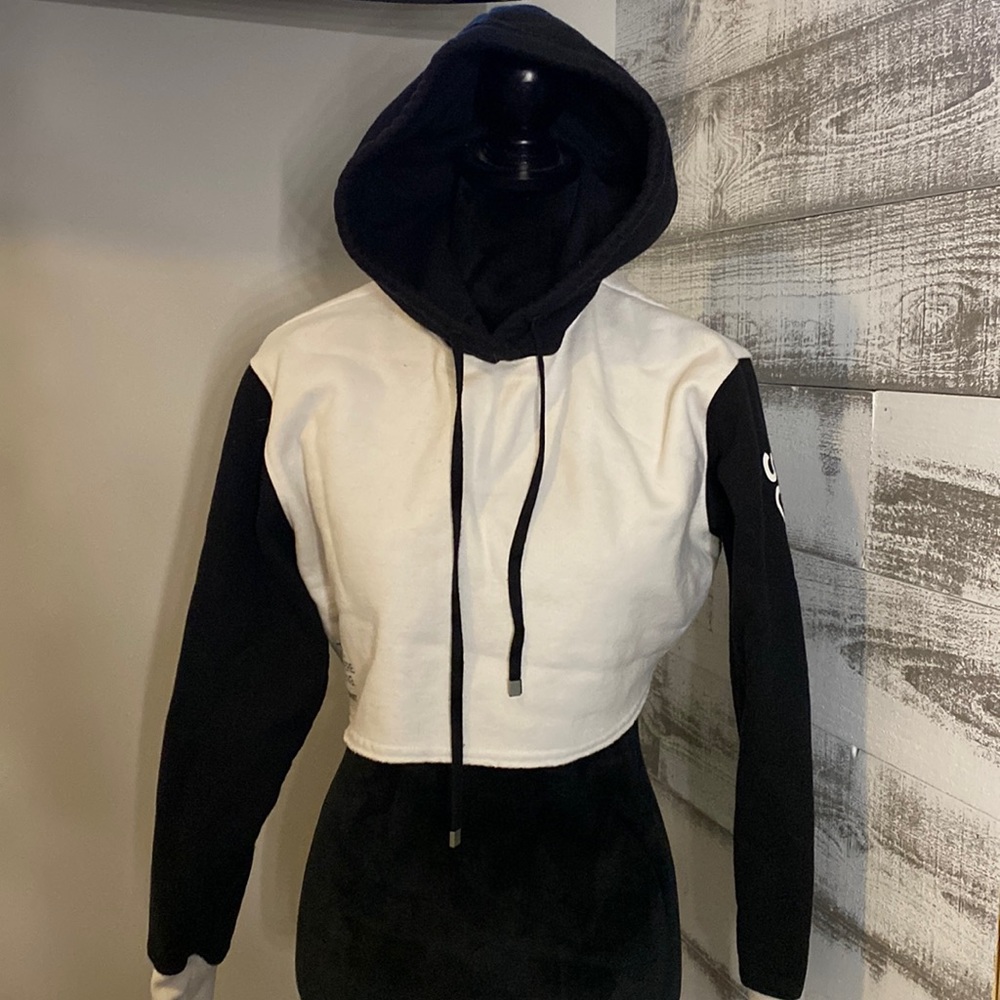 Cropped hoody